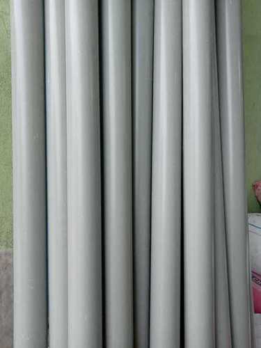 ग्रे हैवी-ड्यूटी क्रैक-रेसिस्टेंट हाई-प्रेशर राउंड पीवीसी प्लास्टिक पाइप, 4 मीटर लंबाई और 4 इंच मोटाई का उपयोग: निर्माण