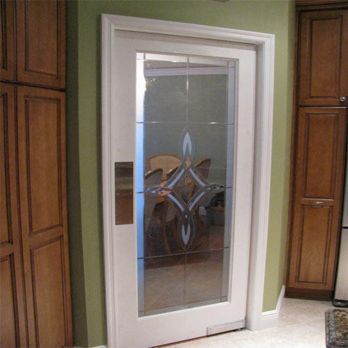 100 Percent Good Quality And Durable White Hinged Glass Door, Thickness 10-14Mm Application: Exterior