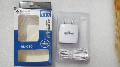 Light Weight And Heat Resistance Compact Portable Usb Port Mobile Charger - Plastic Body, Pocket-Sized, 2.1 Amp Output, Dual Device Charging, White