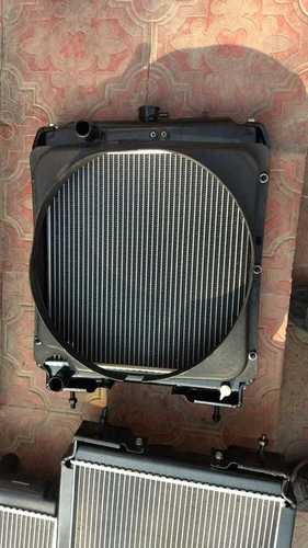 Aluminium Ruggedly Constructed Heavy Duty Round Aluminum Black Tractor Radiator