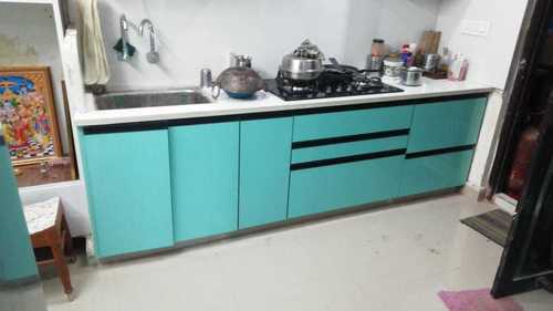 Scratch Resistant And Glossy Finish Stylish Modern Look Wooden Modular Kitchen No Assembly Required