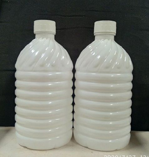 Fine Finish Plain Screw Cap 2 Liter Phenyl Solid Plastic Bottle For Storage
