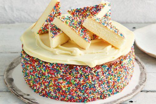 Light Yellow Original Flavor Vannila Ice Cream Cake 