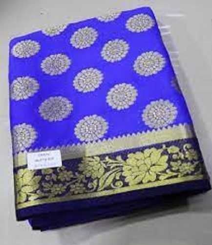 पारंपरिक महिलाओं के लिए स्टाइलिश और फैंसी सिल्क बनारसी गहरे नीले रंग की साड़ी अनस्टिच्ड ब्लाउज के साथ