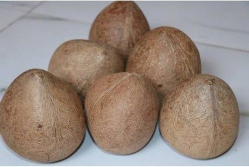  Brown Natural Dried Coconut, Diamond Shape For Food, With 6 Month Shelf Life