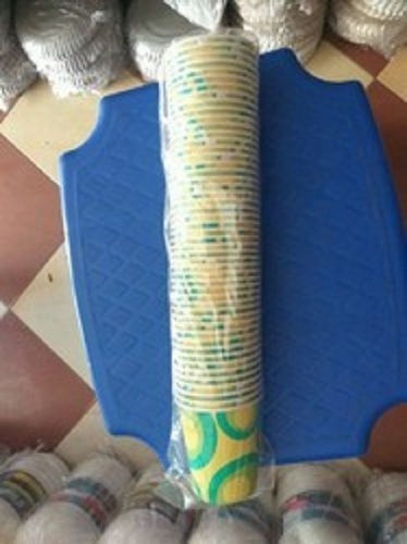 Biodegradable And Recyclable Green And Yellow Printed Disposable Paper Glass Size: 200 Ml