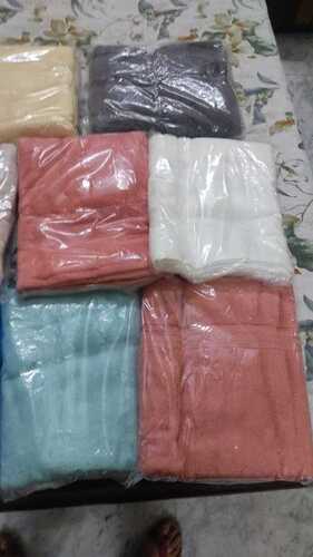 Assorted Plain Dyed 100% Cotton Super Soft Odorless Skin-Friendly Bath Towels For Home And Hotel