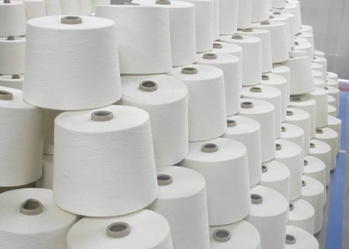 स्कार्फ स्वेटर अफगान और मोजे के लिए व्हाइट कॉटन कॉम्बेड रिंग स्पून यार्न