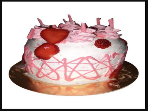 Mouth Watering Delicious Rich Natural Sweet Taste Round Pink And White Strawberry Cake For Parties, 1kg 