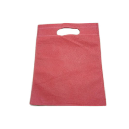 Environment Friendly Water Resistance Lightweight Red D Cut Non Woven Carry Bag Bag Size: 1Kg