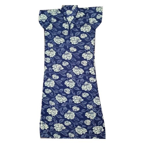 आई कैचिंग लुक आरामदायक और हवा पार होने योग्य फ्लोरल प्रिंटेड कॉटन लेडीज़ नाइटी साइज़: मीडियम