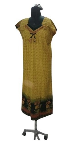 भूरी त्वचा के अनुकूल एलिगेंट लुक आरामदायक और हल्की कॉटन प्रिंटेड लेडीज़ नाइटी