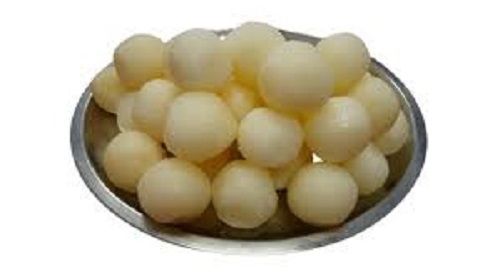 Premium Grade Pure And Fresh Delicious Sweet Taste White Milk Rasgulla Fat: 4 Percentage ( % )