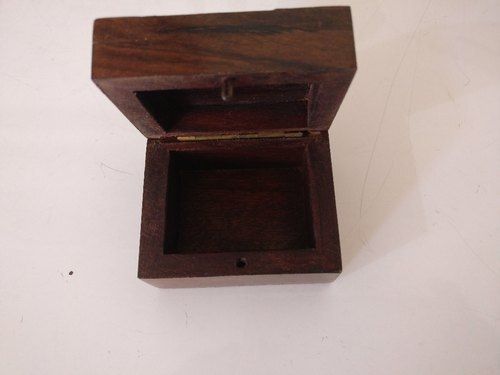 Termite Resistance Brown Sheesham Wood Jewellery Box For Gifts Packaging