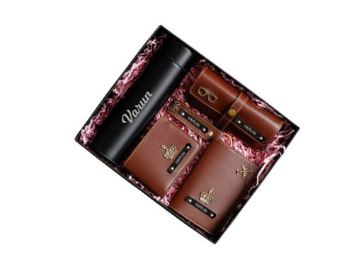 Leather Passport Cover in Delhi - Dealers, Manufacturers