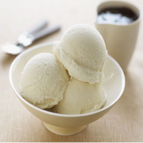 Vanilla Ice Cream Made With Pure Milk For All Age Groups