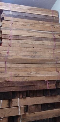 Brown Rectangular Pine Wood Plank With 12 Sq Feet Length For Furniture And Window Frame Making 