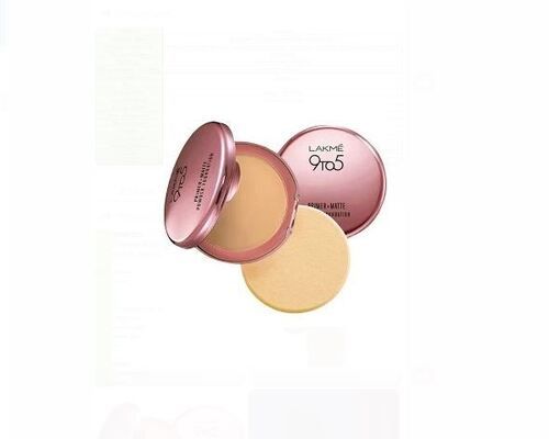 Smudge Proof Lakme 9 To 5 Primer With Matte Powder Foundation, For Long Lasting Coverage