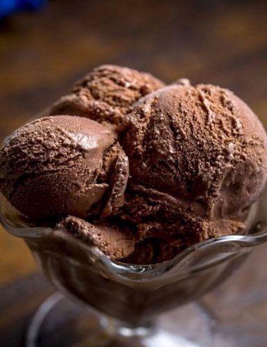 Hygienically Prepared Adulteration Free Brown Chocolate Ice Cream