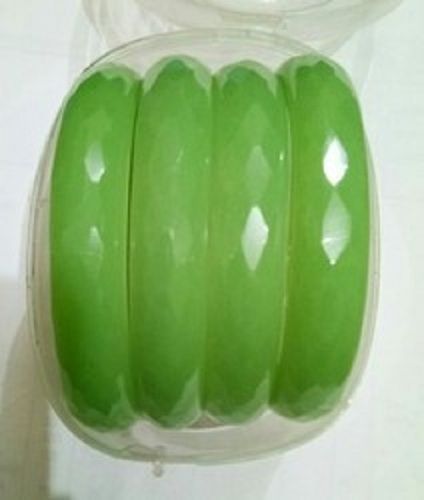 Fashion Elegant Look And Plain Green Round Plastic Bangles For Ladies Casual Wear 