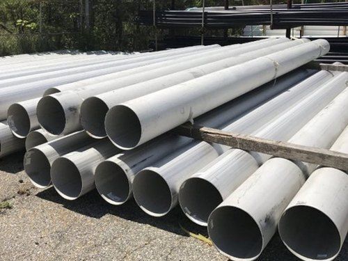 Silver Ruggedly Constructed Rust Resistant Round Stainless Steel Pipe For Industrial Applications