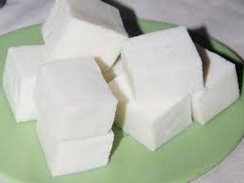 Soft Smooth Textured Half Sterilized Processed Natural Fresh Paneer, Pack Of 1 Kg 