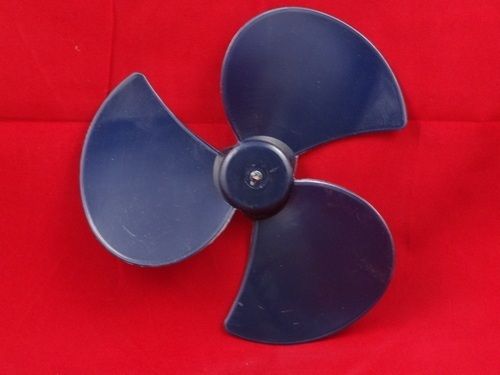 Navy Blue Colour Wall Mounted And Sturdy Plastic Round Fan Blades For Domestic Use 