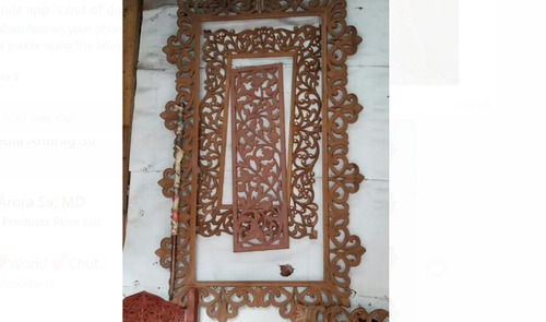 Brown 5 Mm Thickness Handmade Wooden Carving Design For Decoration 