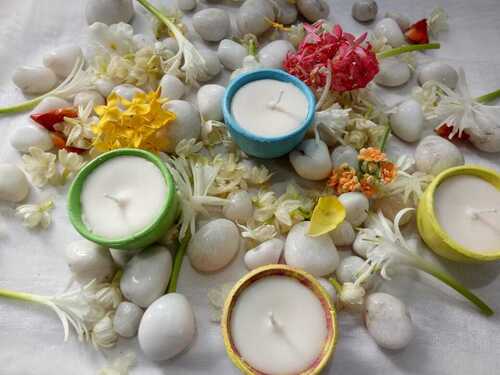 Pure Natural Soy Wax Flakes For Candle Making at Rs 350/kg, Soy Wax in  Mumbai