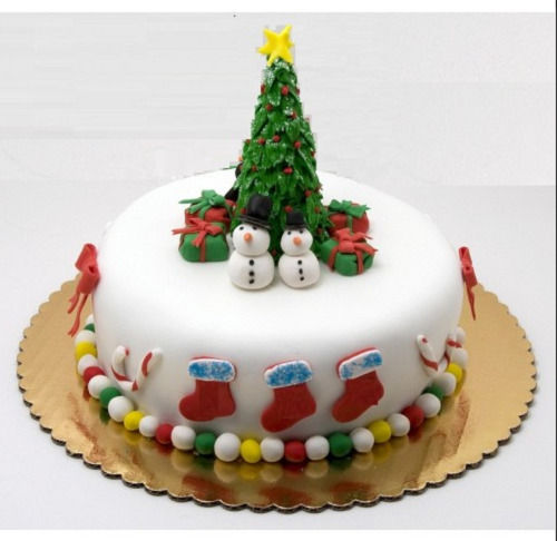 100 % Fresh And Pure Round Sweet Design Christmas Cake, Hygienically Crafted