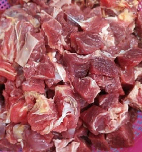 Red Fresh Buffalo Boneless Meat Healthy Flavourful Source Of Protein