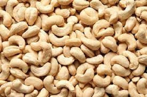 Healthy And Nutritious Hygienically Processed Crunchy White Raw Cashew