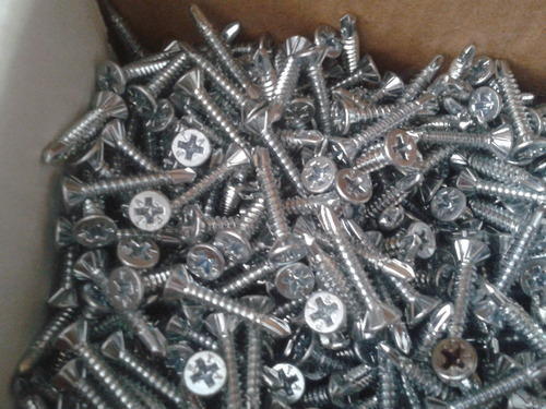 Silver Hylux Screw, Size: 7X 25 Screw That Has Been Made From A Material That Is Stronger Than Steel