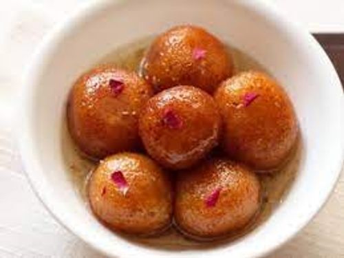 Delicious Tasty Flavoured Sugar Syrup Traditional Sweet Gulab Jamun  Carbohydrate: 11.2 Grams (G)