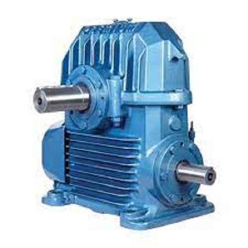 Premium Iron Industrial Motor Worm Gearboxes In Blue Colour For Bulldozer  Voltage: 440 Volt (V)