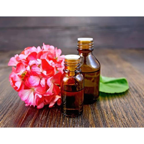 Geranium Oil Body Material: Leather