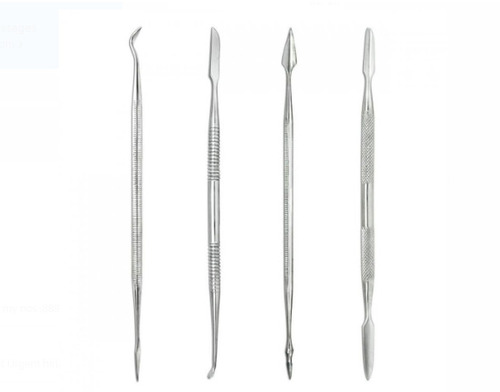 सिल्वर अत्यधिक टिकाऊ और पॉलिश किया हुआ स्टेनलेस स्टील वैक्स कार्वर 4 पीस सेट