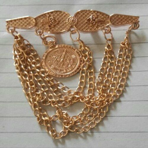 Fashionable And Attractive Stylish Look Golden Coat Broach