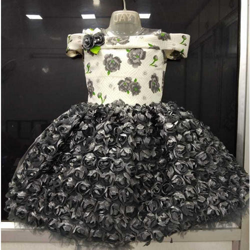 White And Black Frill Style Baby Girl Party Wear Frock  Age Group: 2-3