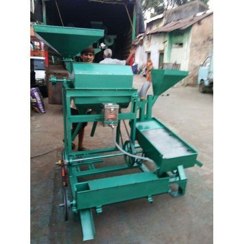 Big Stainless Steel Solid And Heavy Duty Commercial Flour Mill Machine Capacity: 5 Tons/Year