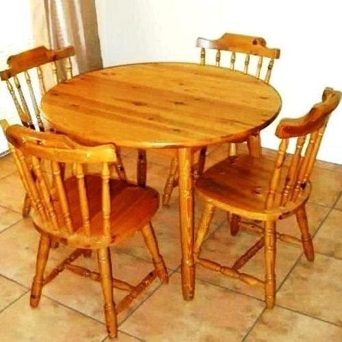 Wood Elegant Look Scratch Resistant And Brown Four Seater Wooden Dining Table