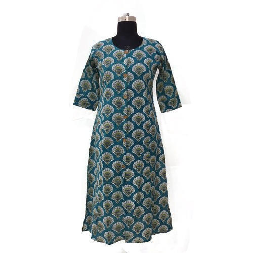 Washable Pure Cotton 3-4Th Sleeve Blue Digital Printed Ladies Kurti For Casual And Regular Wear