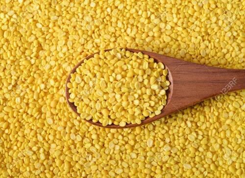  खाना पकाने के लिए 1 किलो पीले रंग की प्राकृतिक और शुद्ध मूंग दाल का पैक 