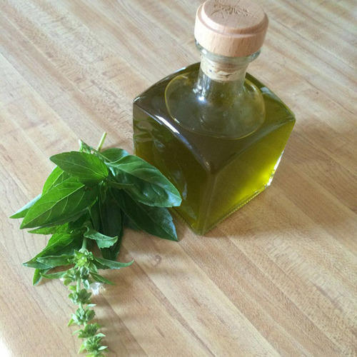 100% Pure Natural Premium Therapeutic Grade For Healthy Skin Organic Basil Oil