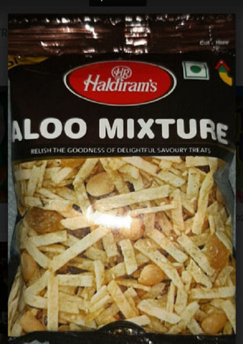 Hygienically Prepared Crispy Crunchy And Tasty Haldirams Aloo Mixture Namkeen