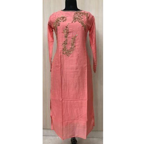 No Fade Round Neck Pink Designer Full Sleeve Ladies Kurti For Casual And Regular Wear