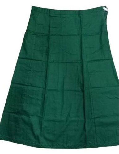 भारतीय आरामदायक लंबे समय तक चलने वाला हरा रंग का प्लेन कॉटन लेडीज़ पेटीकोट