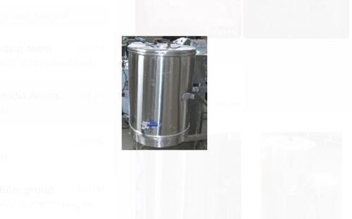 Silver Color Stainless Steel Fully Automatic Electric Bulk Milk Cooler, Operating Voltage 240V Capacity: 60 Liter/Day