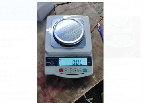 Off White Steel Portable Electric Weighting Machine With Digital Lcd Display, Related Voltage 220v