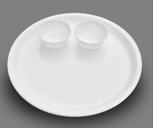 White Color Round Shape Plain Plastic Dinner Plate For Catering And Events Use